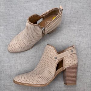 Franco Sarto Dale 2 Bootie Beige Suede Leather Buckle‎ Ankle Boots NEW Size 9